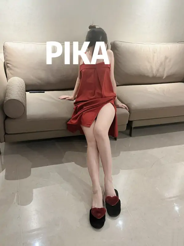PIKA – [含新增] 极品肥臀私拍视图合集 [5.77G]
