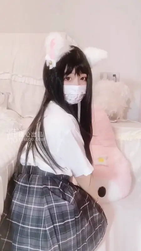 小晗喵 – 新增 10分钟 Cos 猫耳学生 [1V/198MB]