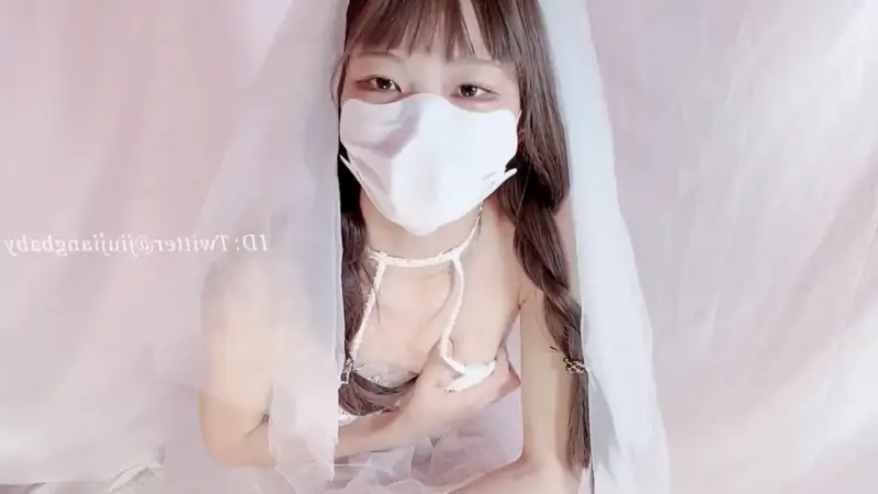 米娜学姐 – 新作 19分钟 婚纱新娘剧情 [1V/311MB]