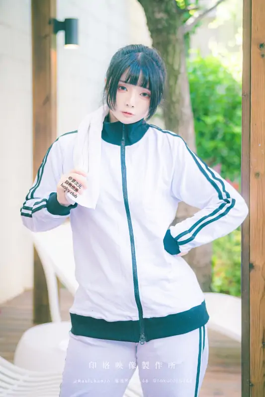 落落Raku – 8K Cos锻炼日 Exercise Day [61P+1V/2.16G]