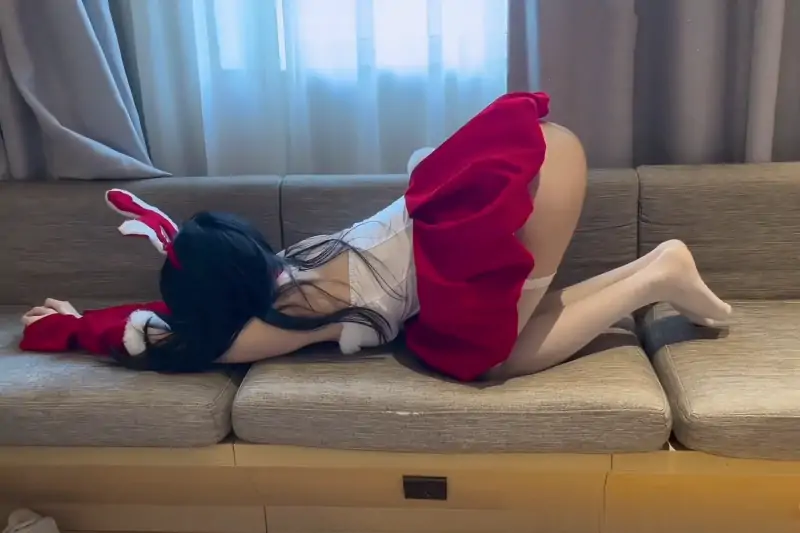 困困狗 – 新作 24分钟 Cos白丝兔耳学妹 [2V/701MB]