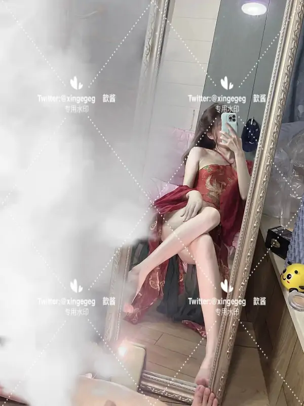 歆酱 (歆宝) – 新作 [520门槛] 22分钟 [41P+2V/743MB]