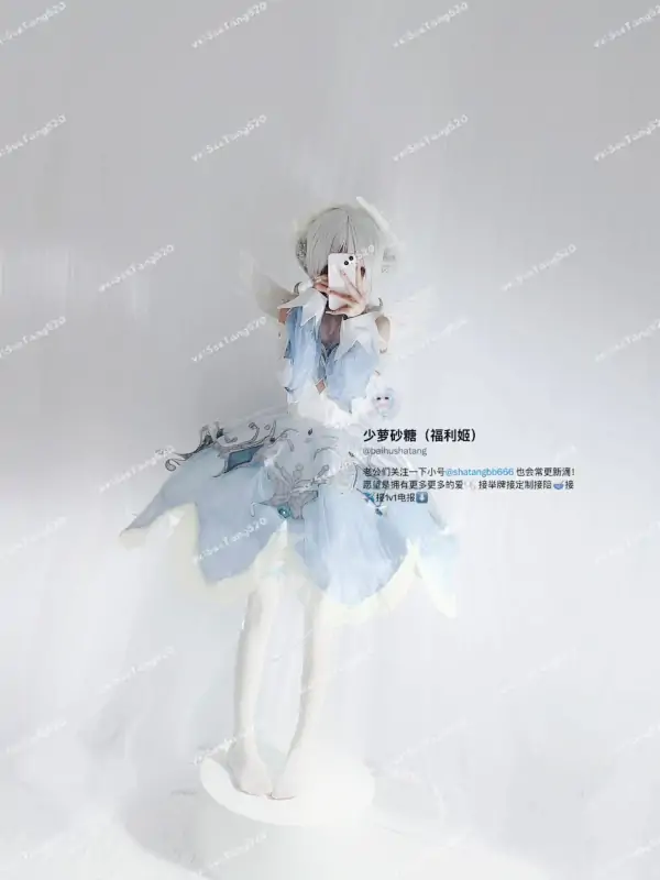 少萝砂糖 – 新作 [288Rmb门] [漏脸] 10分钟 背着孙策出来玩的大乔姐姐 [113P+1V/541MB]