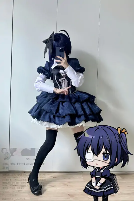 成都十七 – 顶级Cos私拍 [81P+34V/861MB]