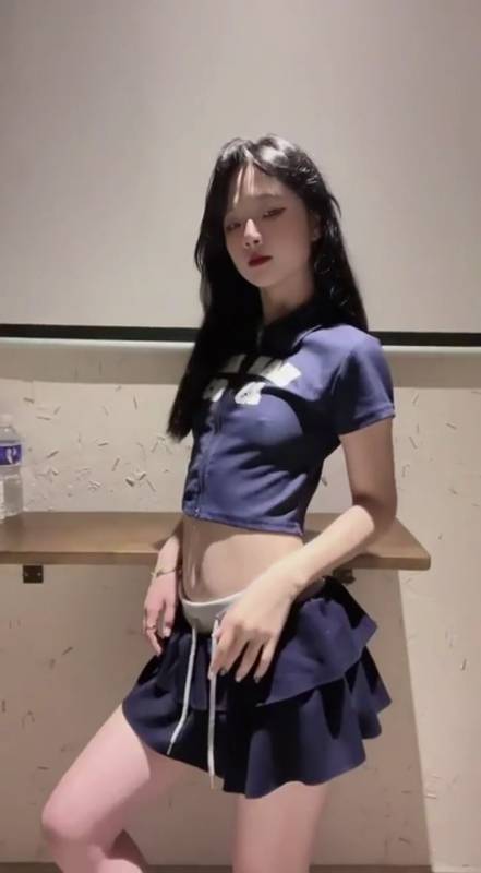 主播梁柳定制作品 [4v/469M]