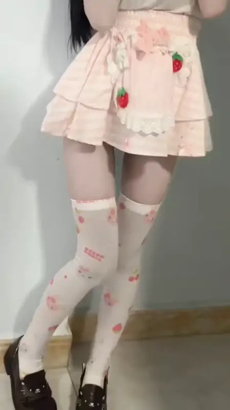 哼哼nn@OuOpyhh – [含新增] [福利订阅] [219P+34V/680MB]