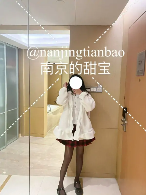 甜宝呀 – 双马尾福利订阅 [199P+4V/478MB]