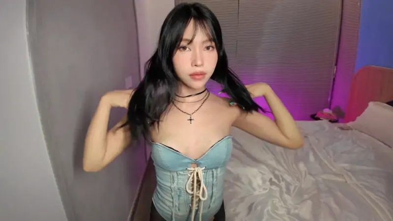 Miuzxc – 新作 35分钟 跟男友视讯 [1V/1.02G]