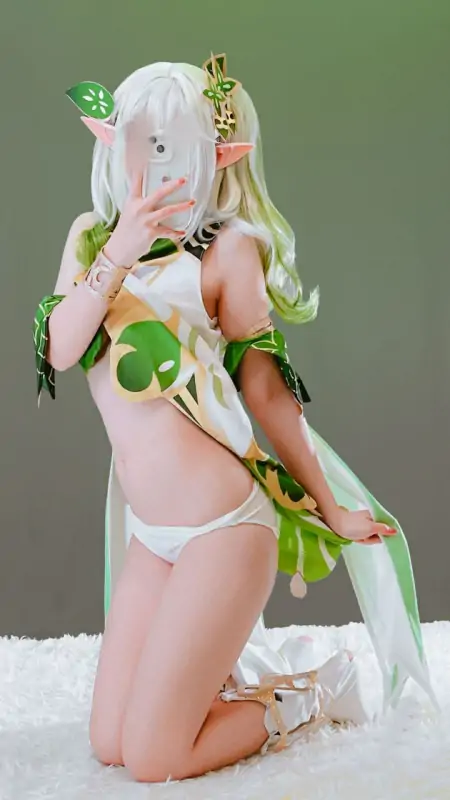 Ayame – 新作 2套 Cos[爱蜜莉雅+纳西妲原神] [nP4V/180MB]