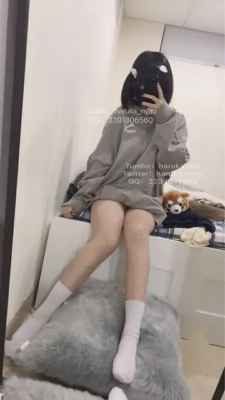 悠宝三岁 – 新作 [1314门槛] [稀缺] 21分钟 福利订阅 [140P+4V/2.21G]