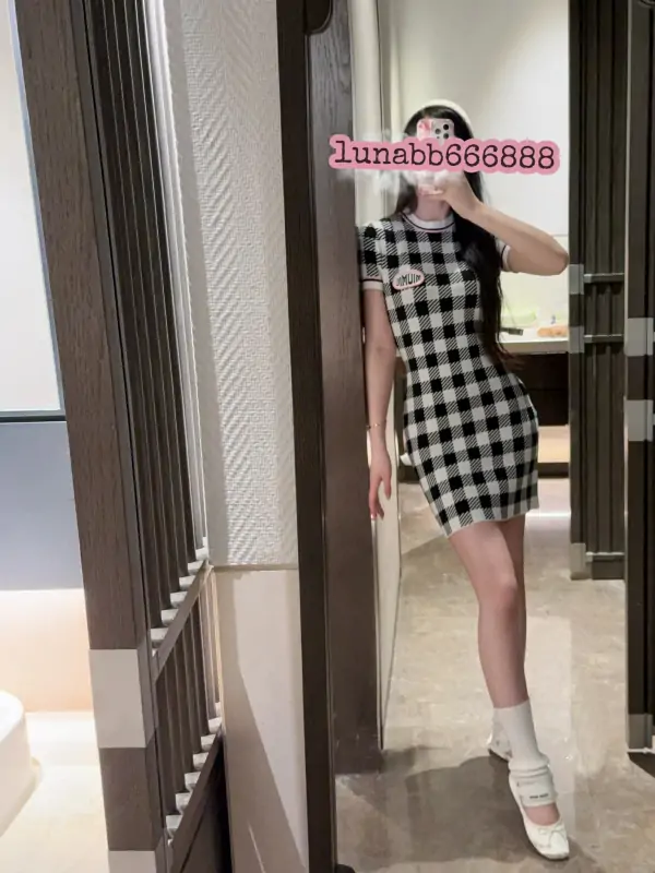 Lunababy – 新2更 [520门槛] 17分钟订阅 [93P+2V/1.69G]