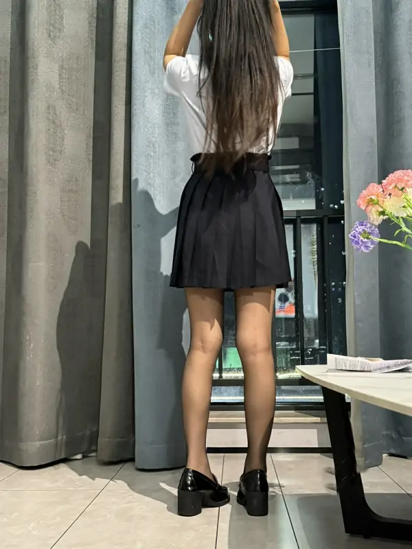 玥玥酱 – [订阅] 35分钟 双马尾JK制服订阅 [210P+49V/468MB]