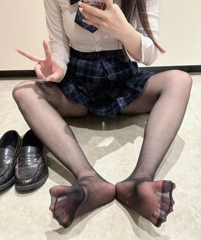 困困鱼@kk3088871234685 – [288门槛] 21分钟 长发毕业季双人开发 [18P+1V/1.63G]