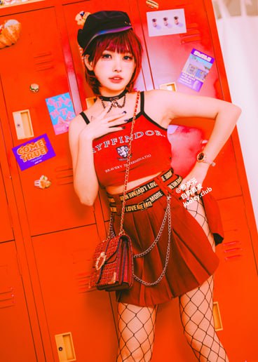 慕慕Momo – 33分钟 8K Rebellion 反叛 [45P+2V/3.38G]