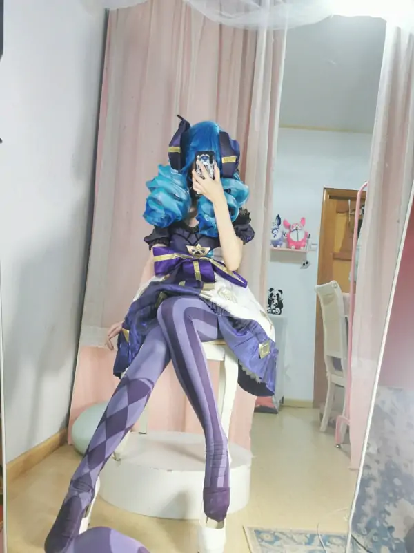 沐沐酱 – 新作 17分钟 Cos_格温 [69P5V-309MB]