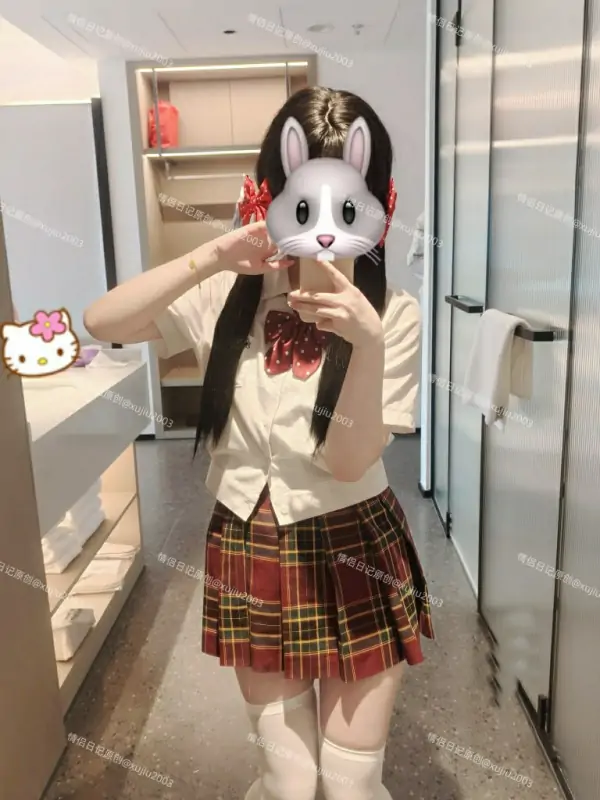 0575情侣日记@xujiu2003 – [588门槛] 43分钟  [30P3V-2.11G]