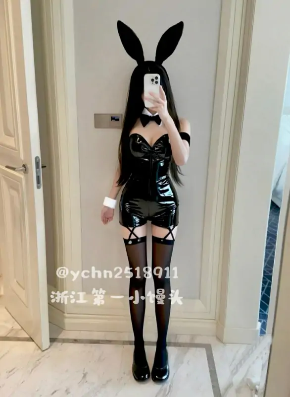 浙江第一小馒头@ychn2518911 – [288门槛] [稀缺] 18分钟金主1V1定制 [54PnV-1.13G]