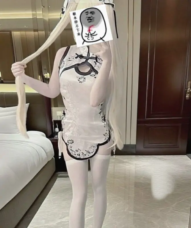 小狗m@ovou77 – [588门槛] 22分钟 [王者小乔+死库水+jk制服] [9P3V-1.72G]