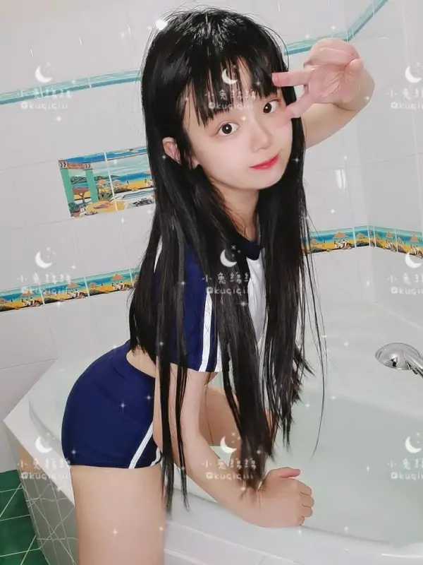 小兔绵绵 – [521门槛] [完整版] 8月新作 29分钟 Cos_[草莓娃+金主] [238P2V-1.47G]