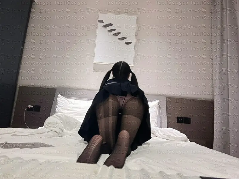 小雯宝宝(幼凛) – 新作 [完整版] [8月订阅] 12分钟 Cos_[草莓洛丽塔+黑丝女儿服] [17P2V-173MB]