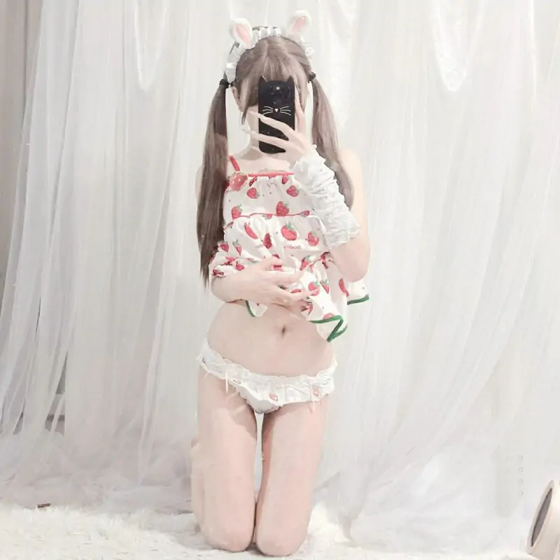 蛋卷@yeyedanjuan – [520门槛] 10分钟 顶级白虎双马尾订阅 [81P1V-752MB]