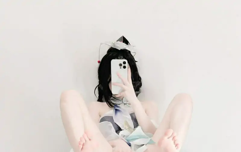 世界级小榆少萝皇 – 新作 [396门槛] 10分钟福利订阅 [176P6V-1.24G]