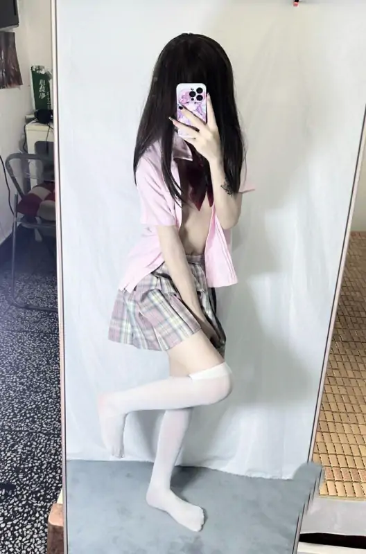 甜崽小千@odelia21360 – [200门槛] 7分钟 [91P5V-552MB]