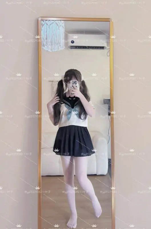 叶子(不吃香菜)@yy05229282 – [521门槛] [稀缺] 48分钟 顶级双马尾私拍合集 [461PnV-3.39G]