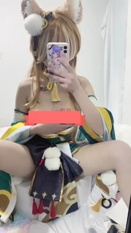 沐沐酱 – 新作 9分钟 Cos希娜小姐 [4V-696MB]