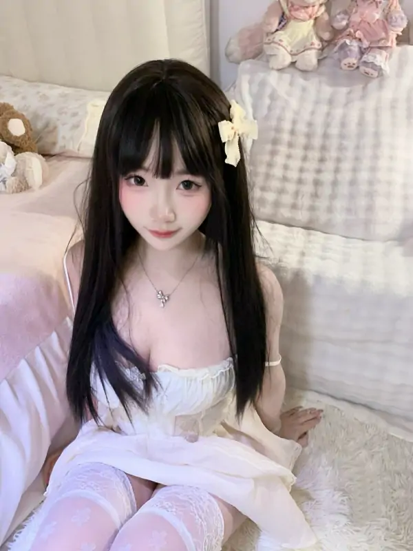 荔枝(占据我的身体) – [288门槛] 11分钟户外小区露出 [32P+2V/682MB]