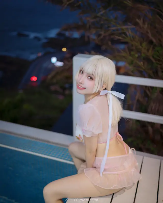 慕慕Momo – 新作 8K 30分钟 SUMMER_泳装甜心 [49P+1V/4.35G]