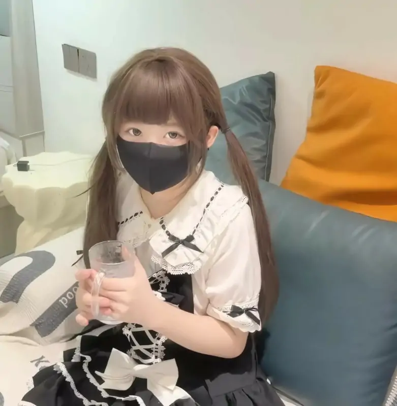 嫩小兔 激萌少女高清作品合集 [100GB] 持续更新