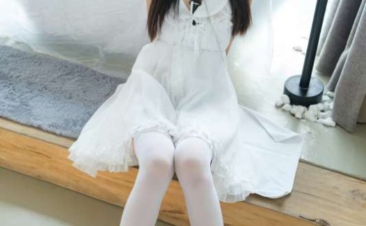 清纯系网红赤西夜夜初音少女 [130P+1V/1.96G]