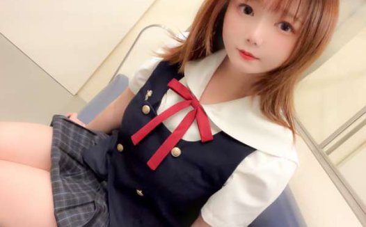 肉肉nikumikyo电车上的邻座妹妹 [40P+2V/223M]