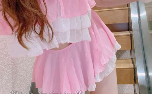 出道即巅峰的极品网红一线天馒头嫩妹 九九小M 视图 [394P+47V/1.05G]