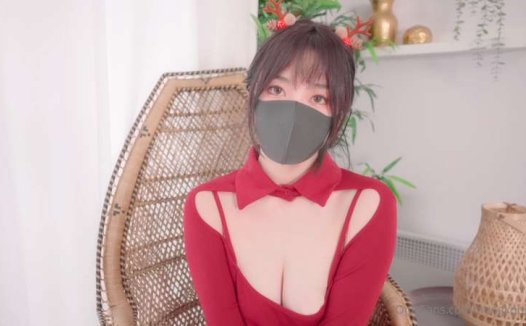 HongKongDoll(玩偶姐姐) 圣诞写真特辑 [1V/888M]