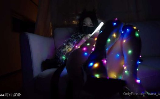 nana_taipei 圣诞特辑发光圣诞树洞的探险 [1V/460M]