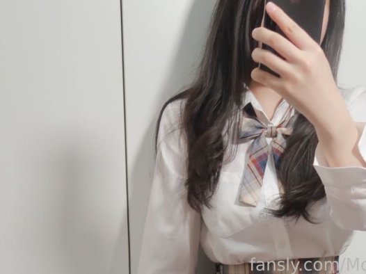 MomoYih 资源合集下载 [122v-57.1G] 持续更新